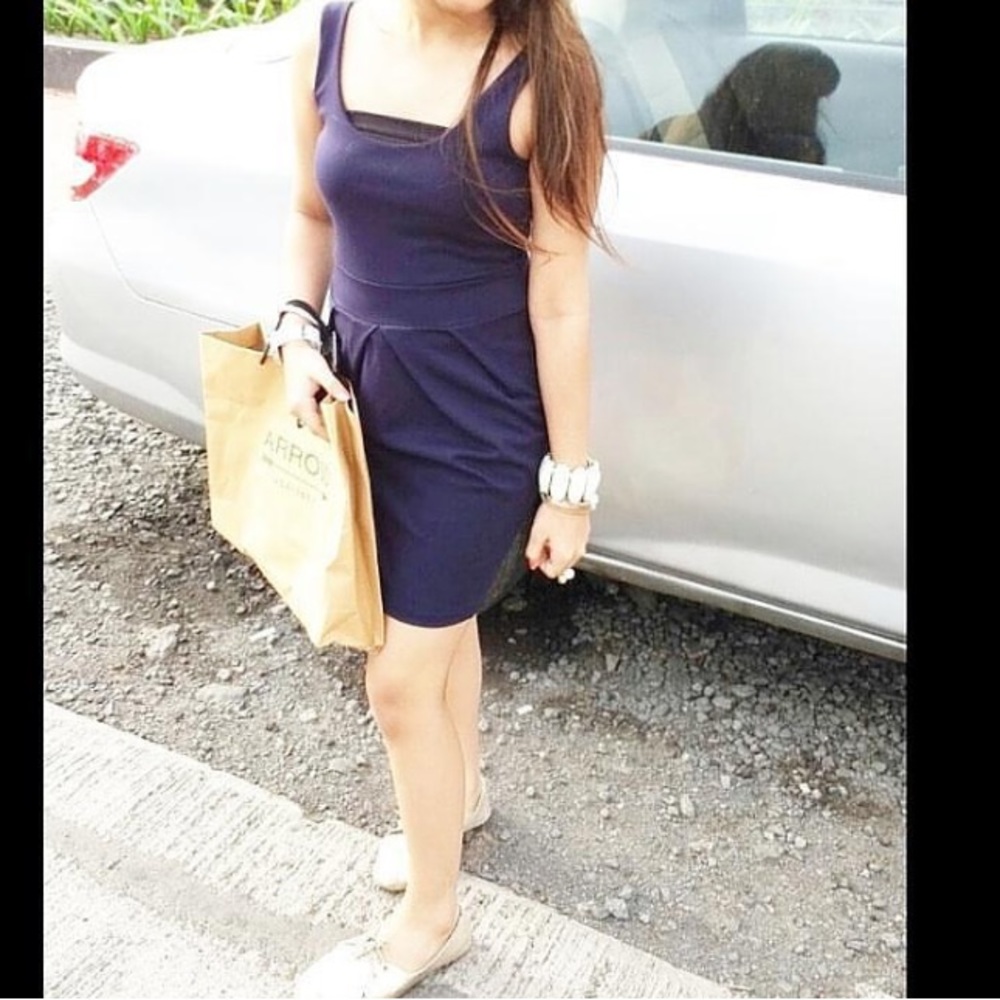 Dress - Picture 1 of 2